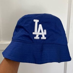 Los Angeles Dodgers bucket hat. Size S/M. Never worn!